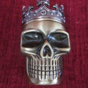 Small Handheld Grinder Skull Perfect for Herbs